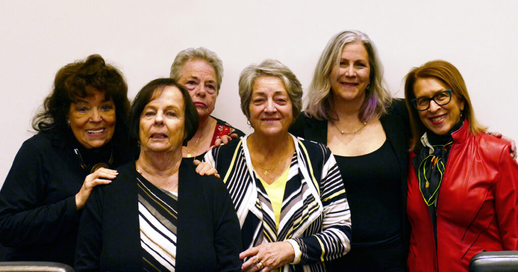 Paula Kinney, Beth Drazba, Joyce Corradi, Linda Braasch, Heidi Hutner, and Professor Joanne Doroshow