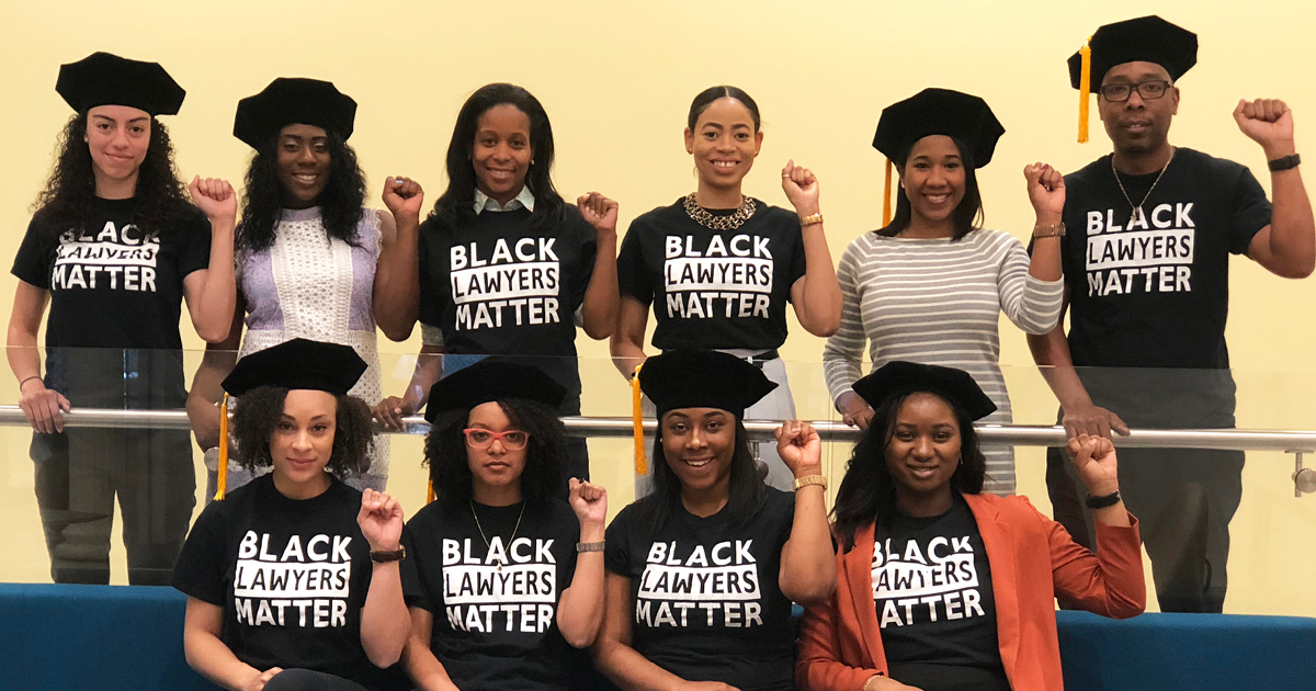 Tarrian Ellis and fellow graduating members of the NYLS BLSA chapter in 2018